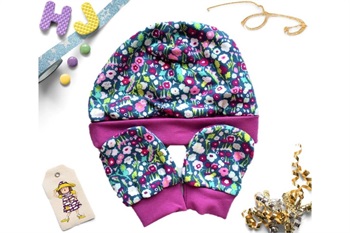 Brightly Bloom Hat and Scratch Mitts Set